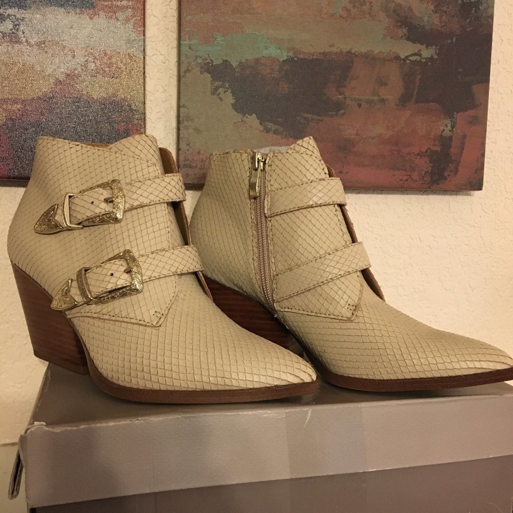 Franco Sarto Granton ankle boots, NIB, palomino